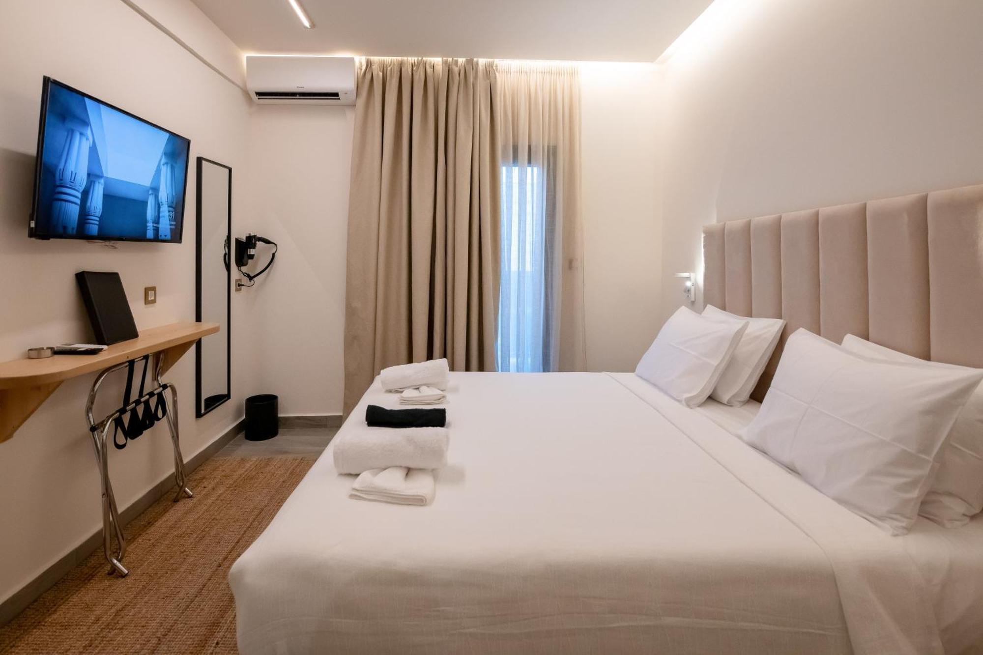 Ocean 11 Hotel Città di Skiathos Esterno foto